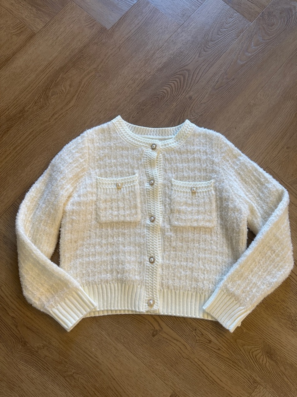 Women's Cream Bouclé Button-Front Cardigan Sweater